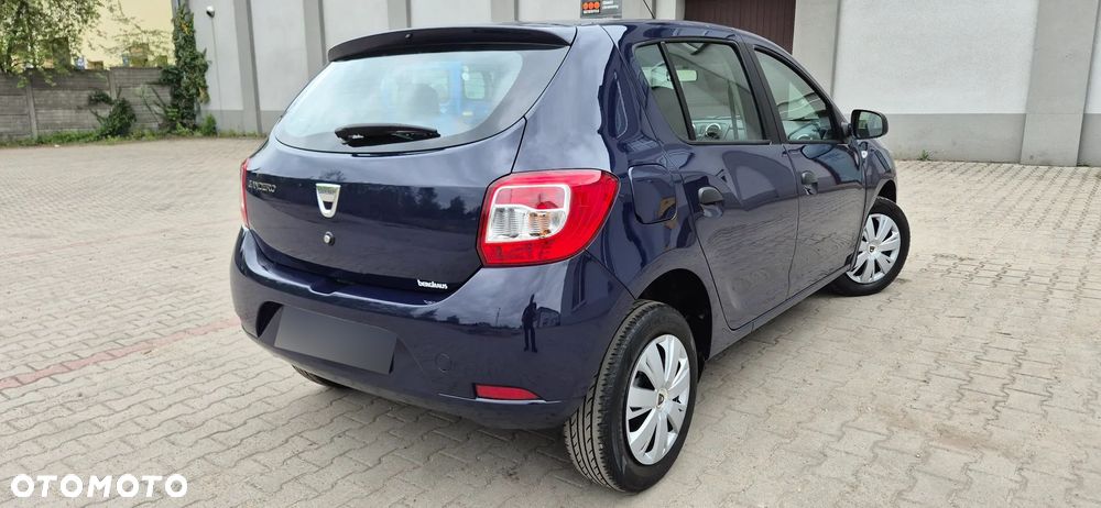 Dacia Sandero 1.2 16V 75 Laureate - 32