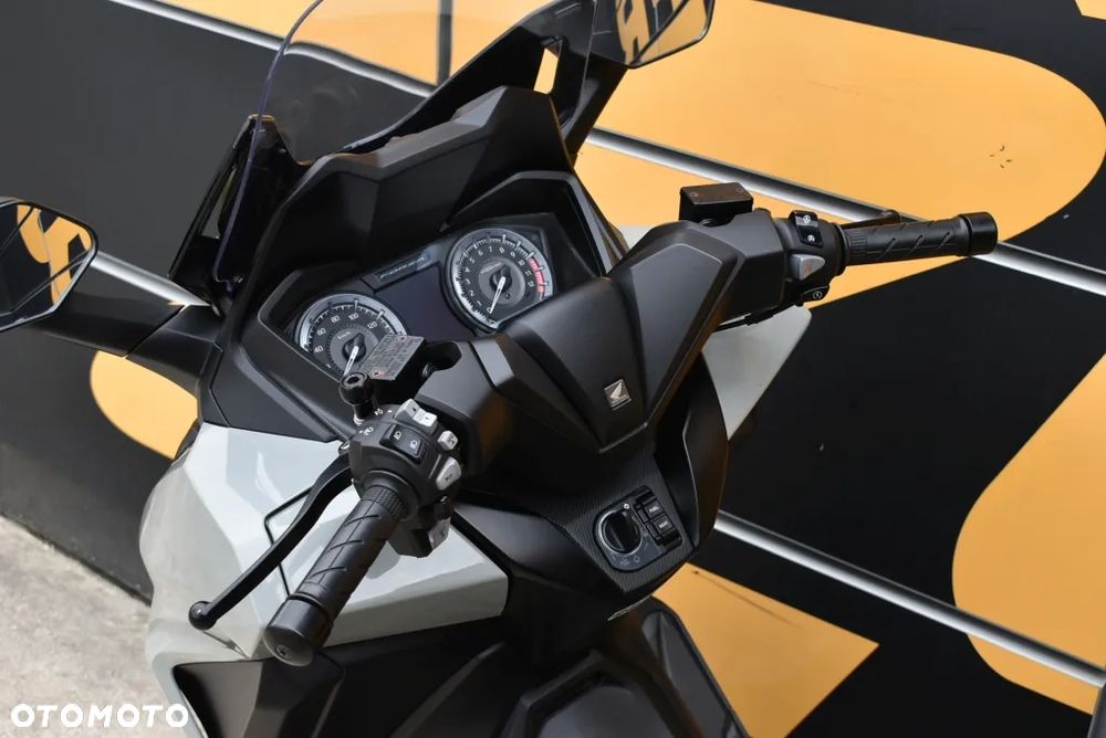Honda NSS - 12