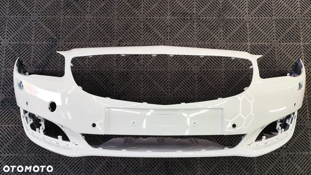 Zdezrak Opel Insignia OPC LIne lift przód kolor 40R czujniki sprysk - 2