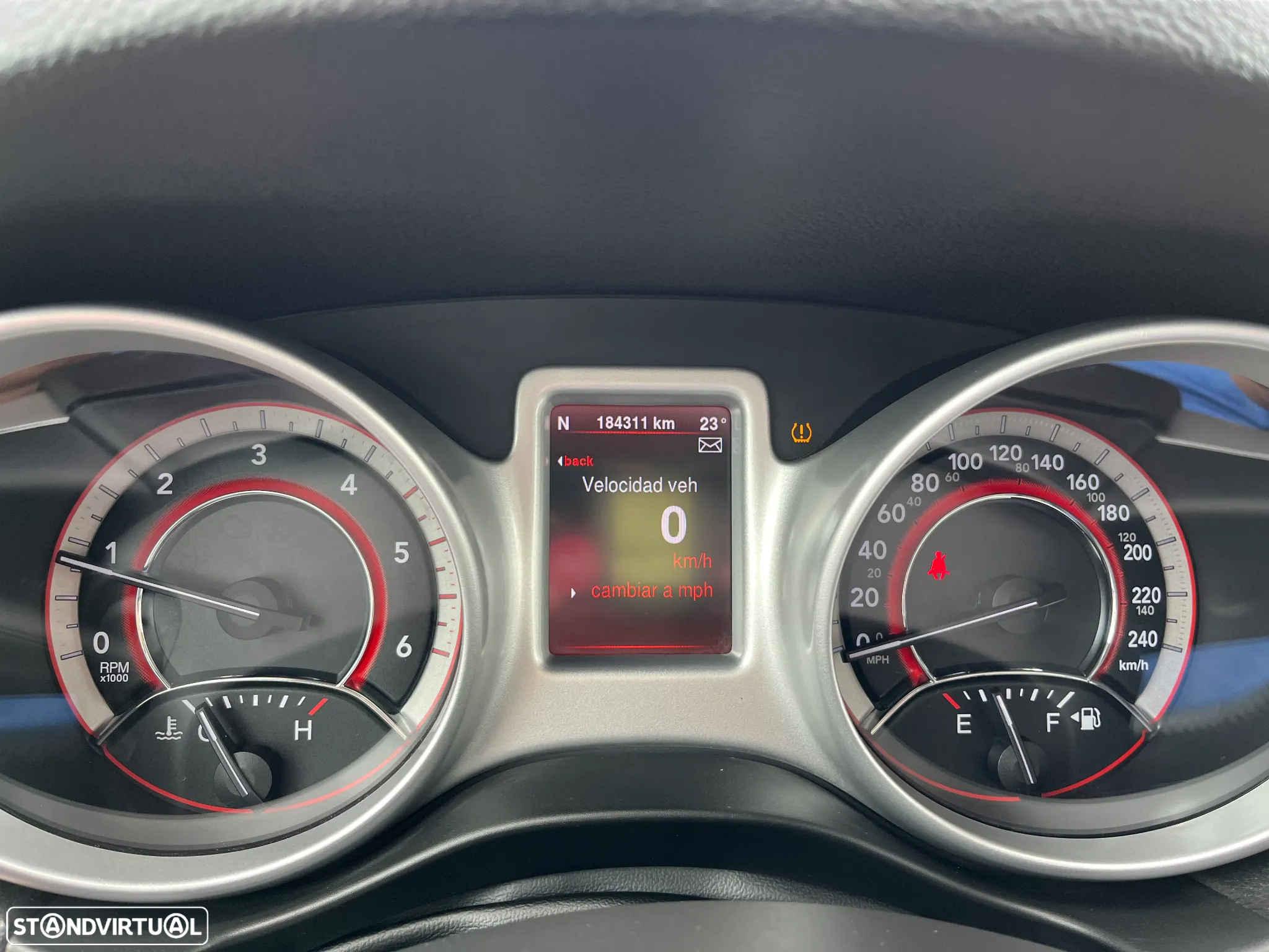 Fiat Freemont 2.0 M-Jet Urban - 26