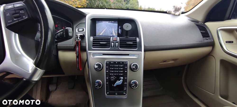 Volvo XC 60 D5 AWD Summum - 11