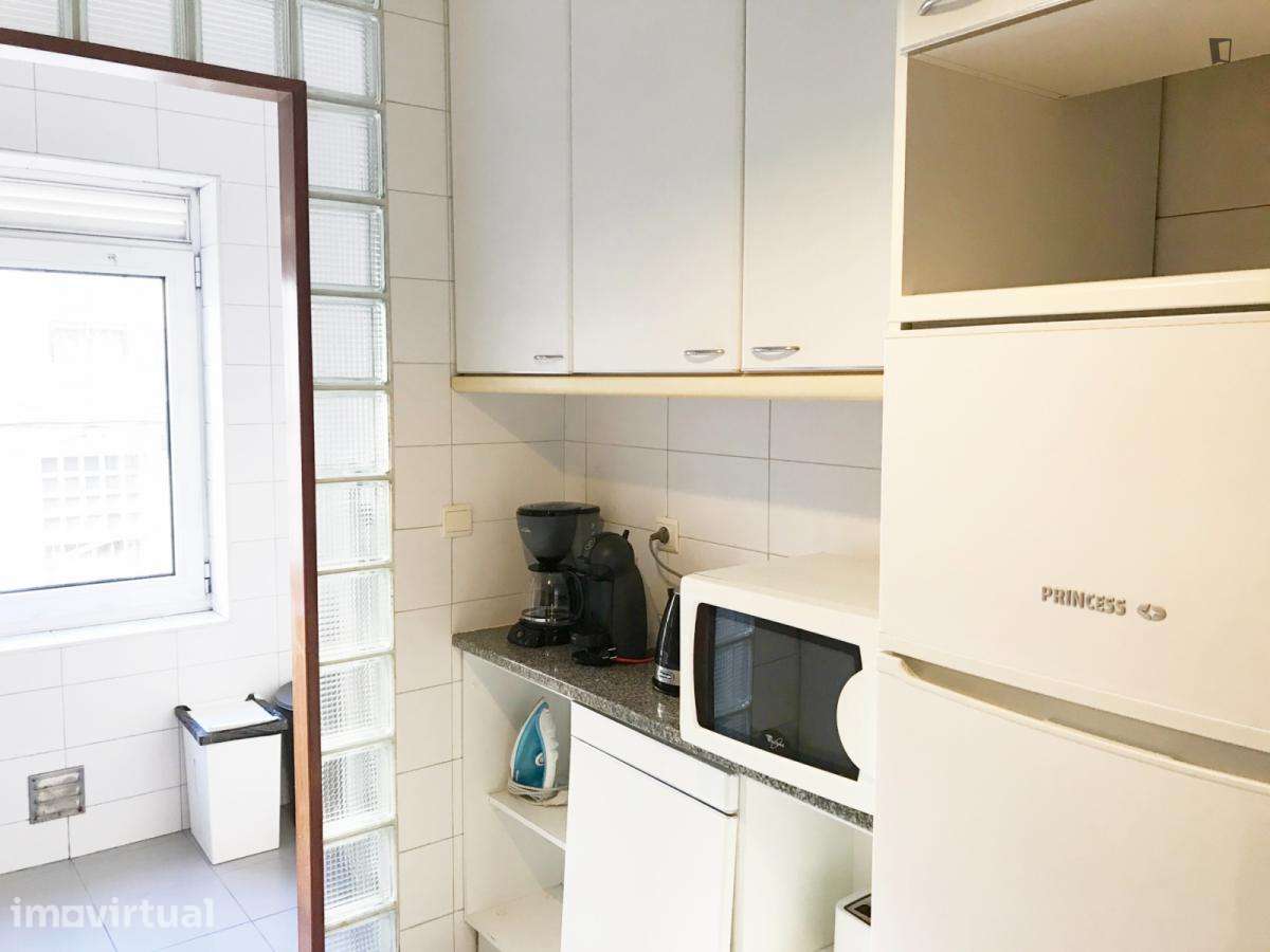 Apartamento com 3 quartos - localizado em Cedofeita Porto - Grande imagem: 5/14