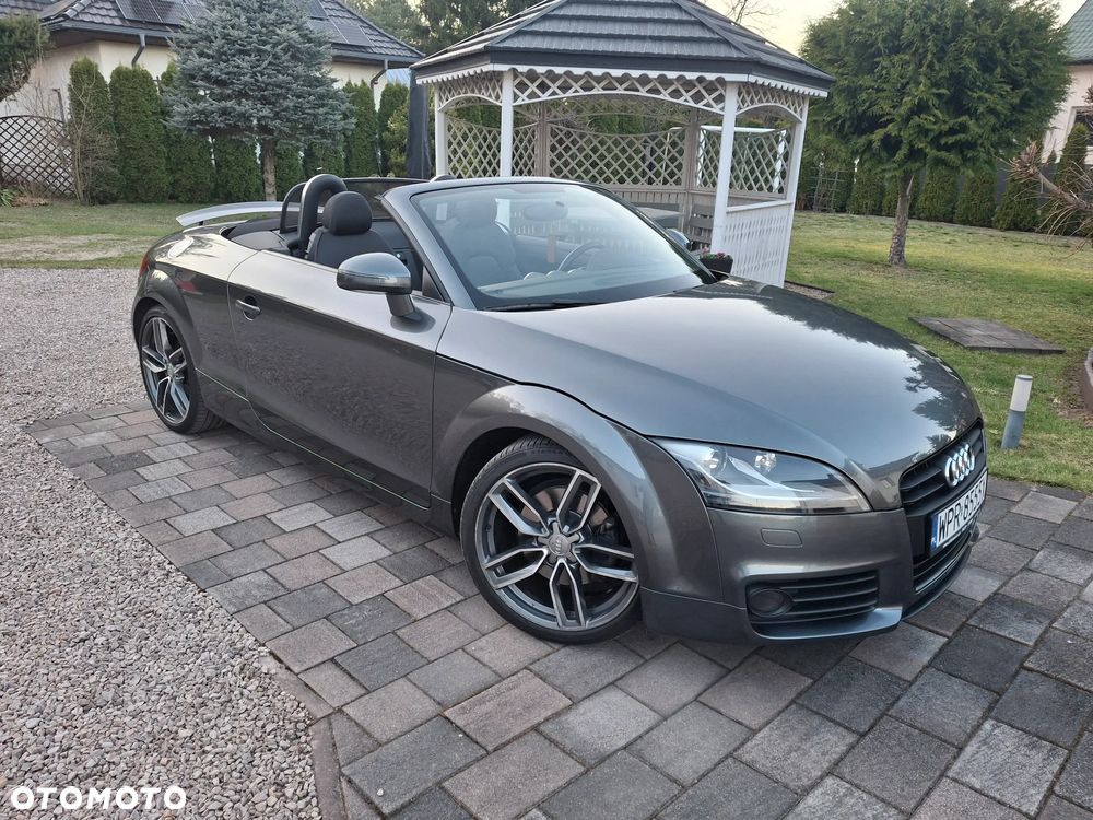 Audi TT Roadster - 1