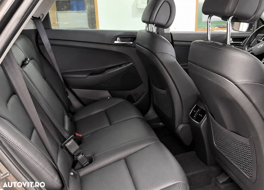 Hyundai Tucson 2.0 CRDI 4WD Automatik Premium - 9