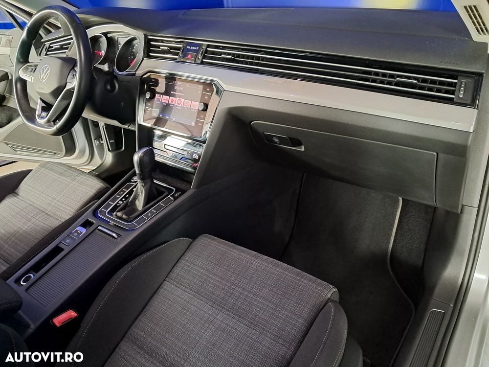 Volkswagen Passat - 18
