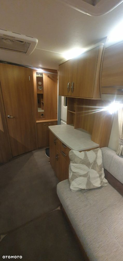 SWIFT Conqueror 480 - 16