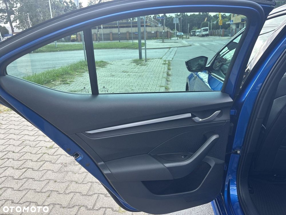 Skoda Octavia 1.5 TSI mHEV Sportline DSG - 17
