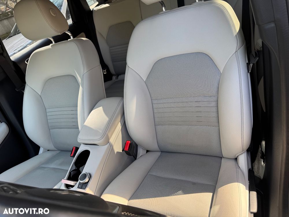 Mercedes-Benz B 220 4Matic Aut. - 9