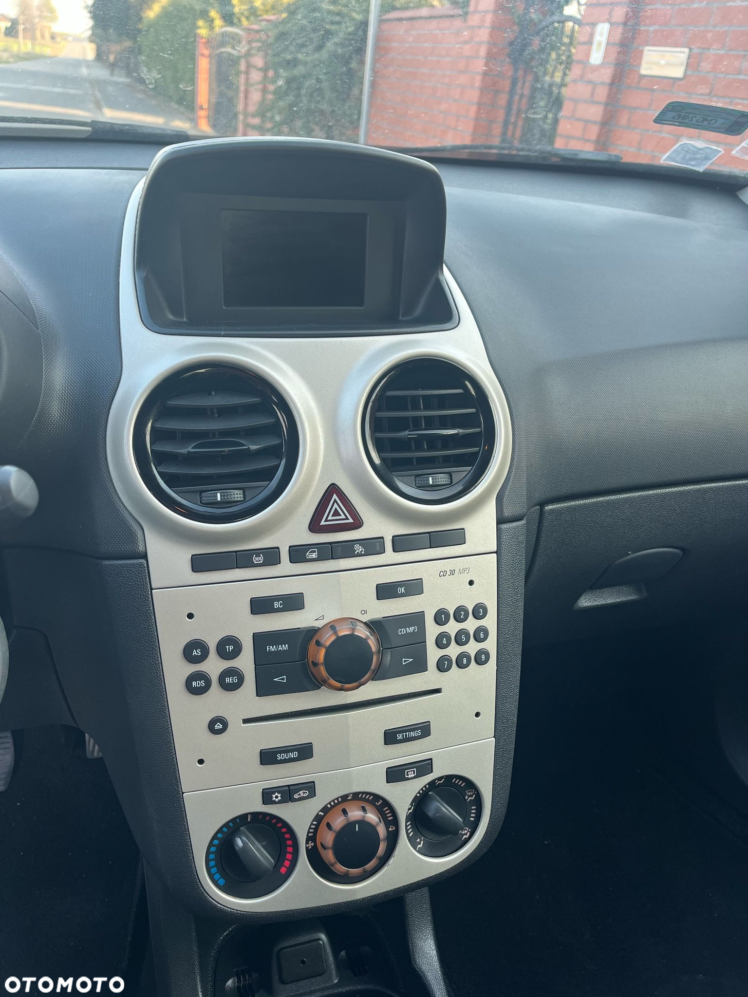 Opel Corsa - 16