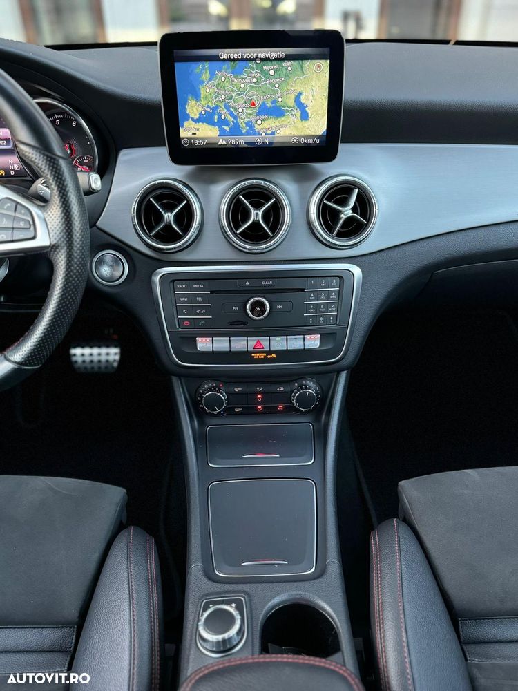 Mercedes-Benz CLA 180 - 6