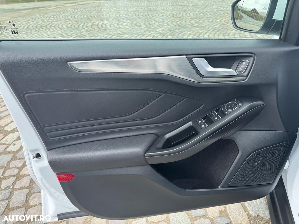 Ford Focus 1.5 EcoBlue Titanium - 12