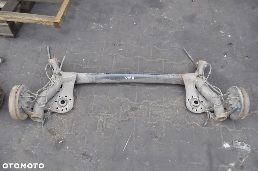 TOYOTA AYGO II ZAWIESZENIE BELKA TYŁ - 1