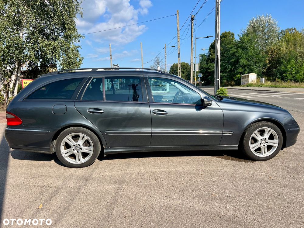 Mercedes-Benz Klasa E 200 CGI BlueEffICIENCY Avantgarde - 5