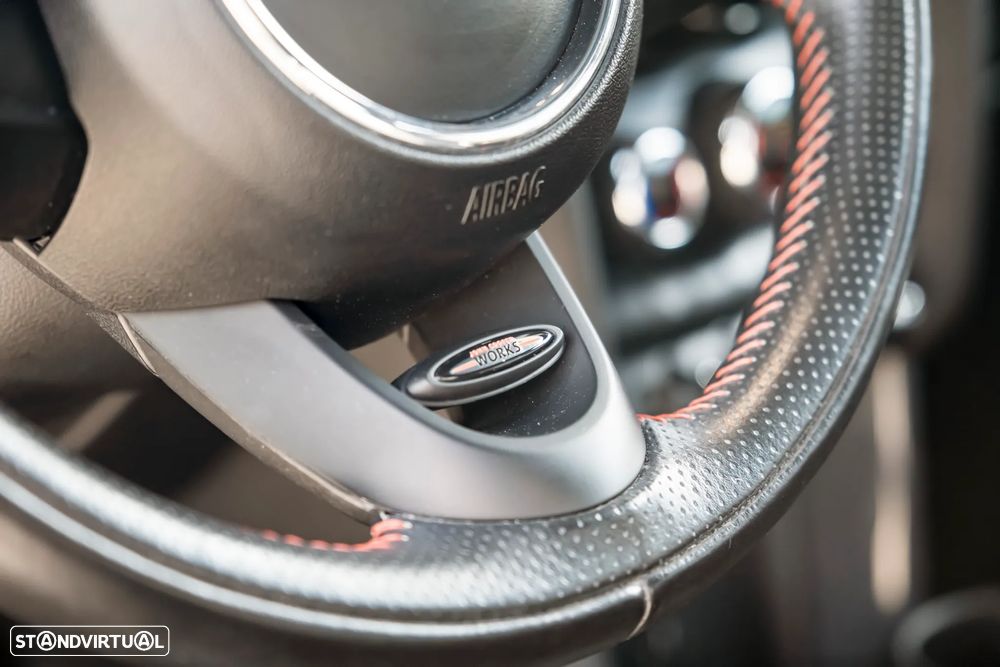 MINI 3 Portas John Cooper Works - 9