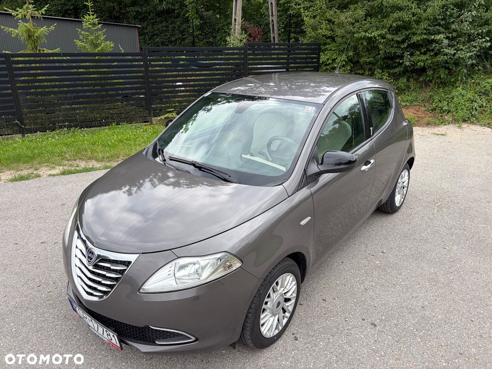 Lancia Ypsilon 1.2 8V Elefantino S&S - 6