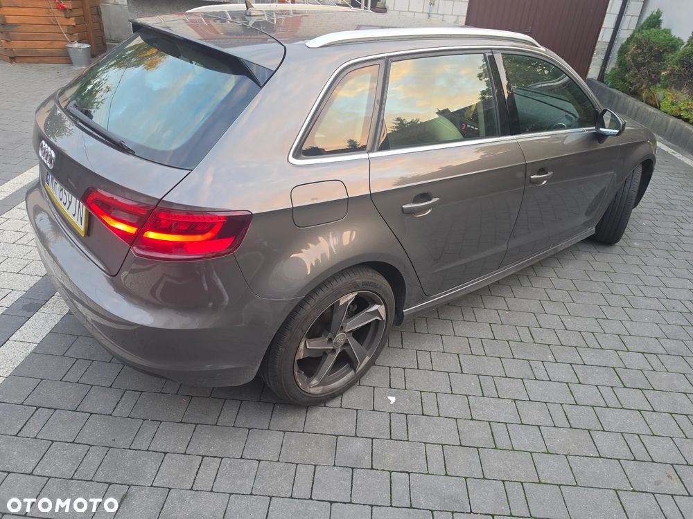 Audi A3 Sportback - 3