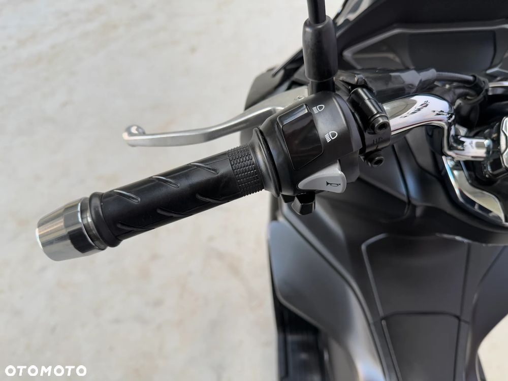 Honda PCX - 12