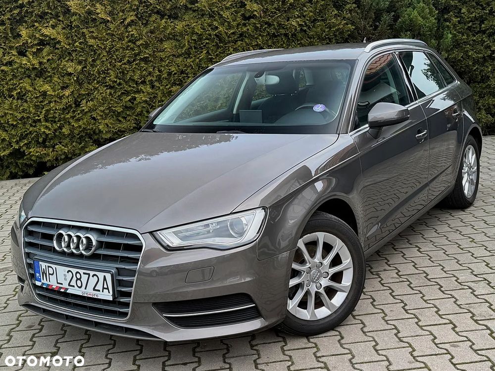 Audi A3 Sportback 1.4 TFSI Attraction - 2