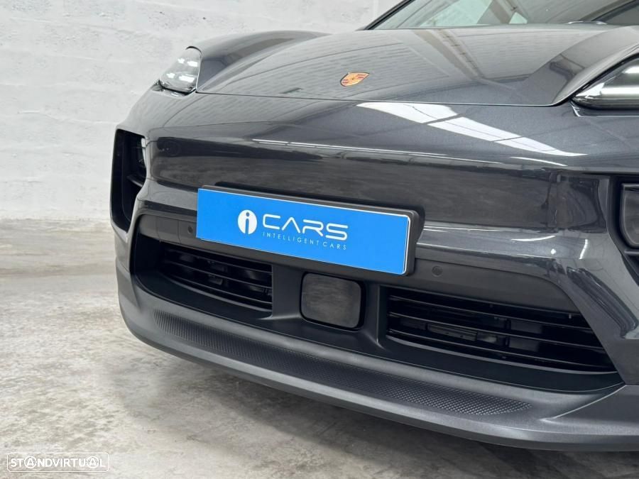 Porsche Macan Electric 4 - 14