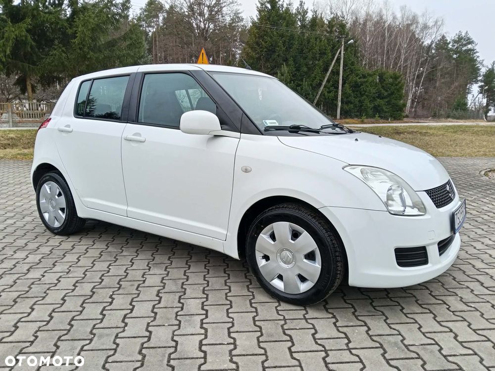 Suzuki Swift 1.3 Black and White - 18