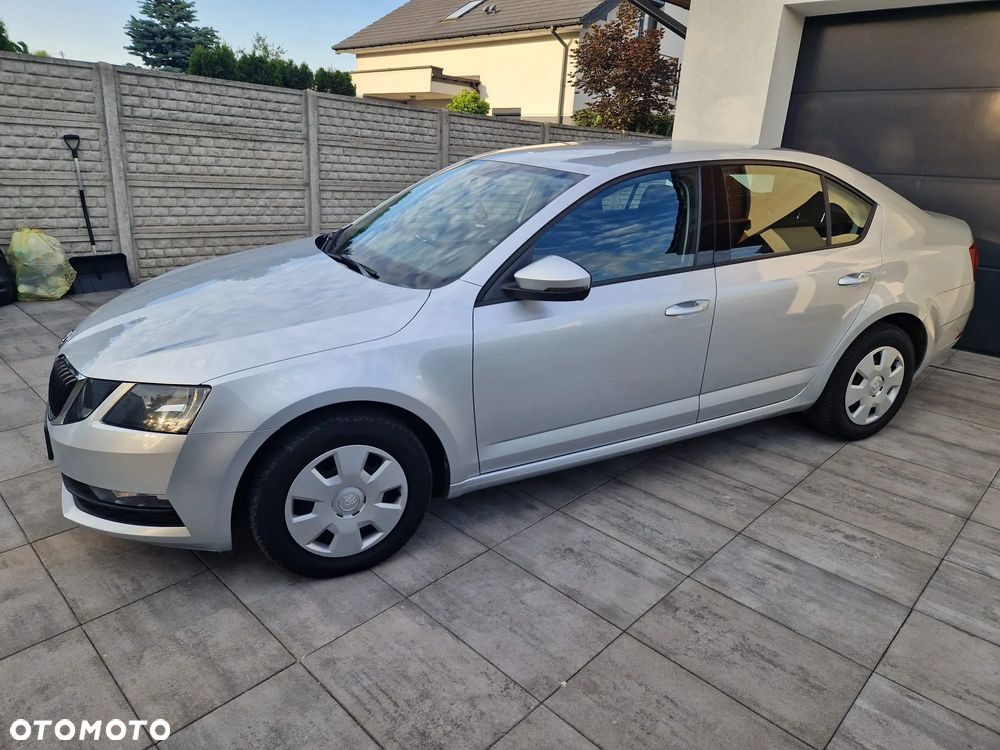 Skoda Octavia - 2