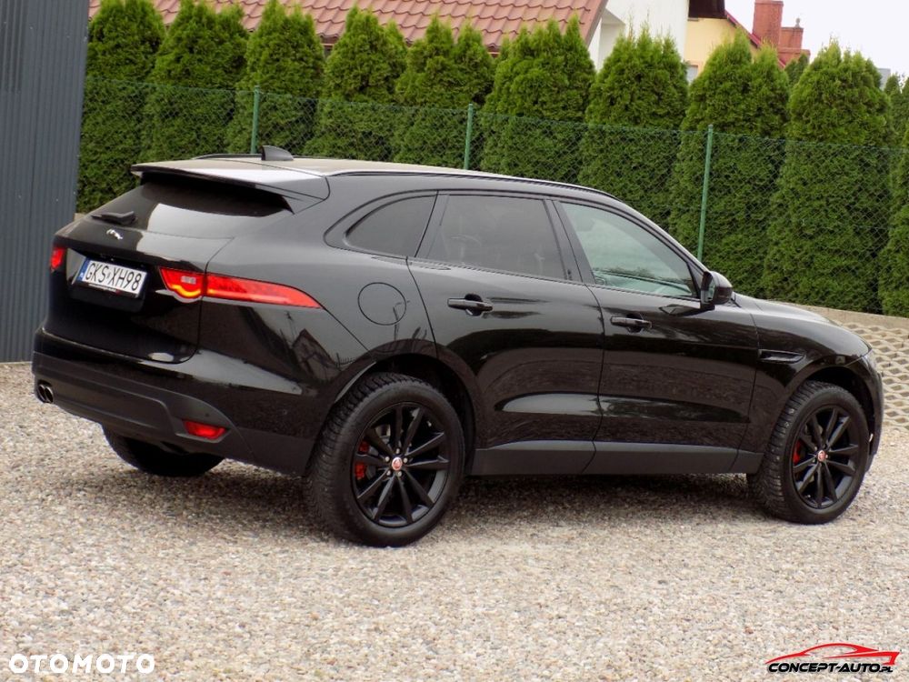 Jaguar F-Pace - 16