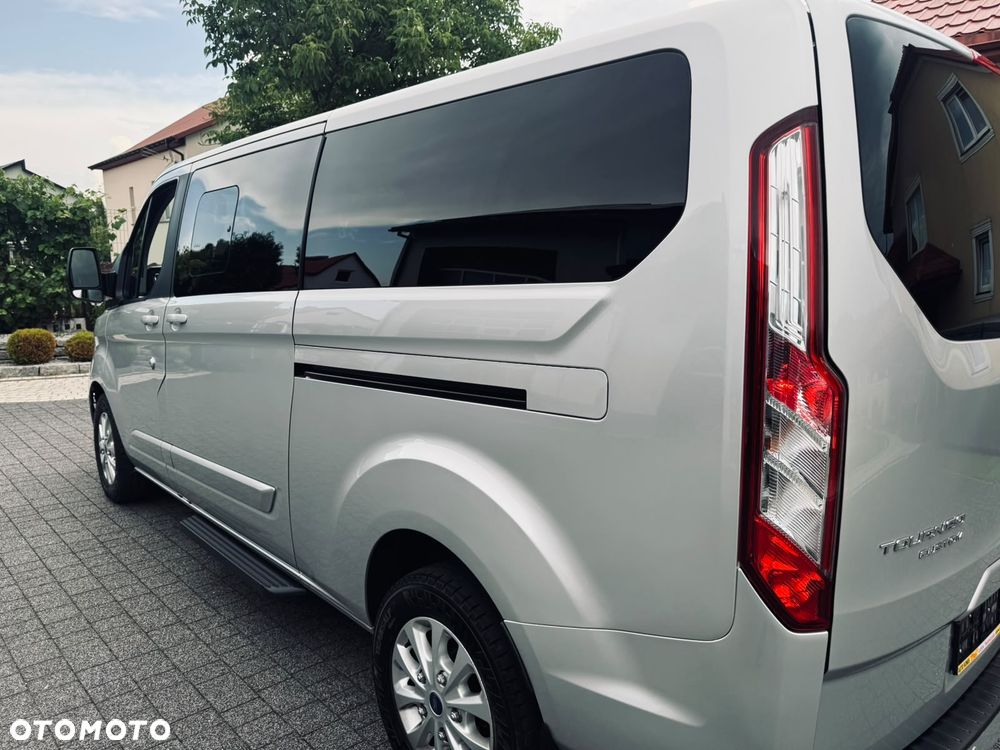 Ford Tourneo Custom - 8