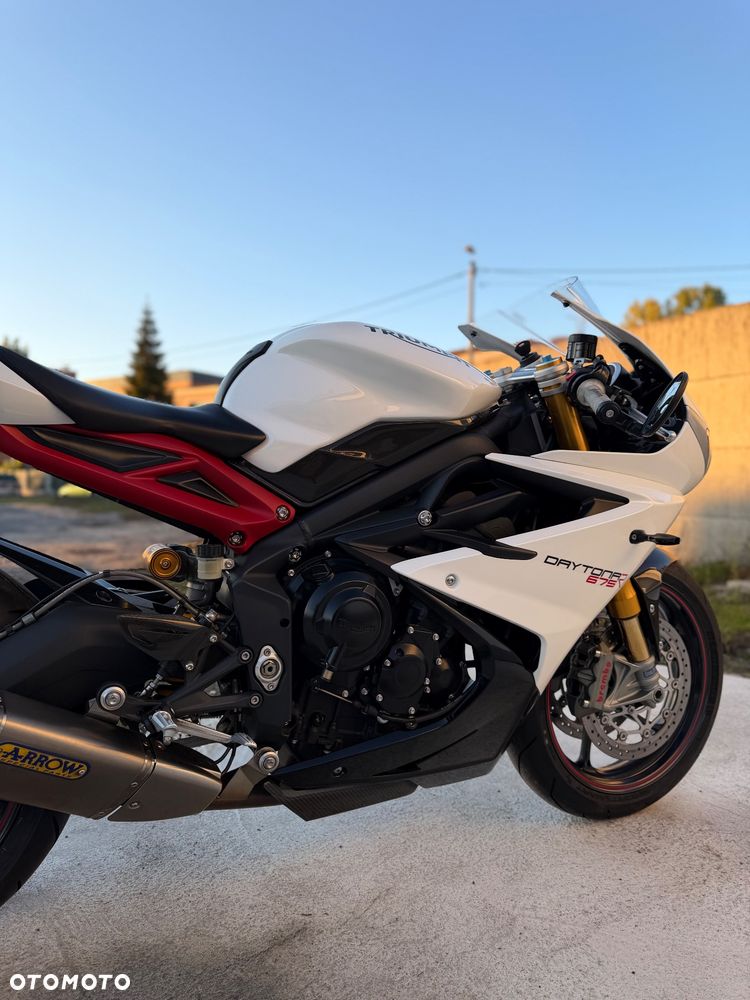 Triumph Daytona - 32