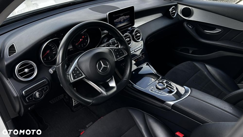 Mercedes-Benz GLC - 11