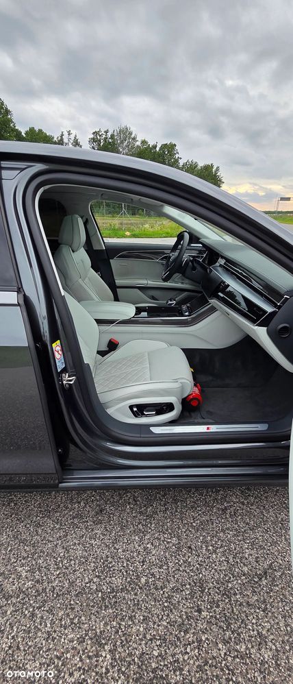 Audi S8 - 23