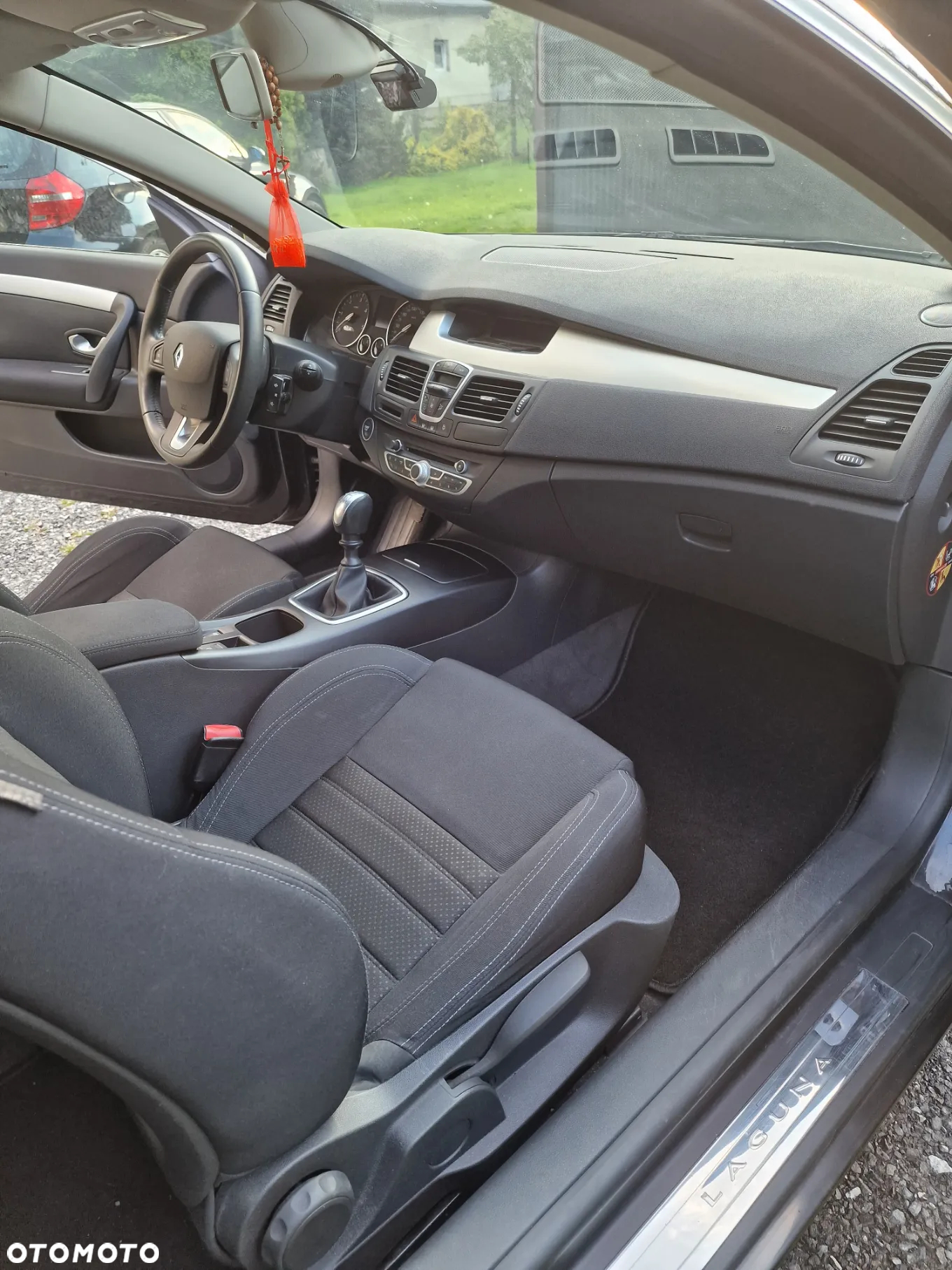 Renault Laguna Coupe dCi 150 FAP - 12