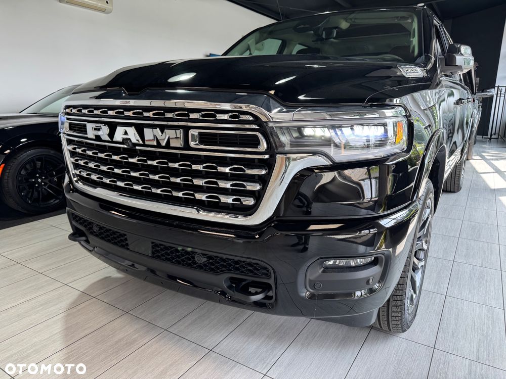 RAM 1500 - 12