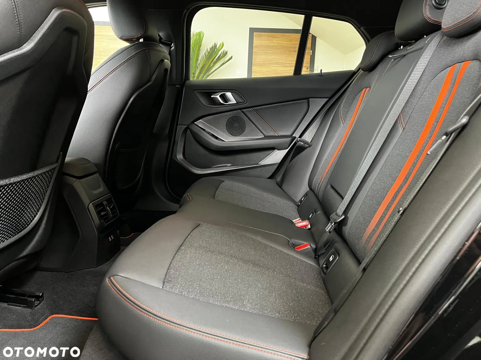 BMW Seria 1 120i Sport Line - 13