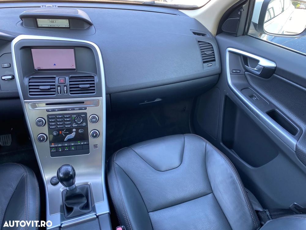 Volvo XC 60 - 8