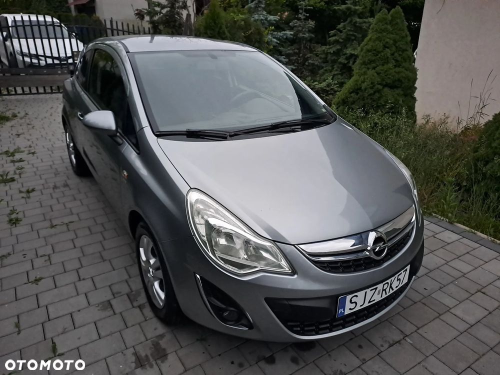Opel Corsa 1.4 16V Satellite - 4