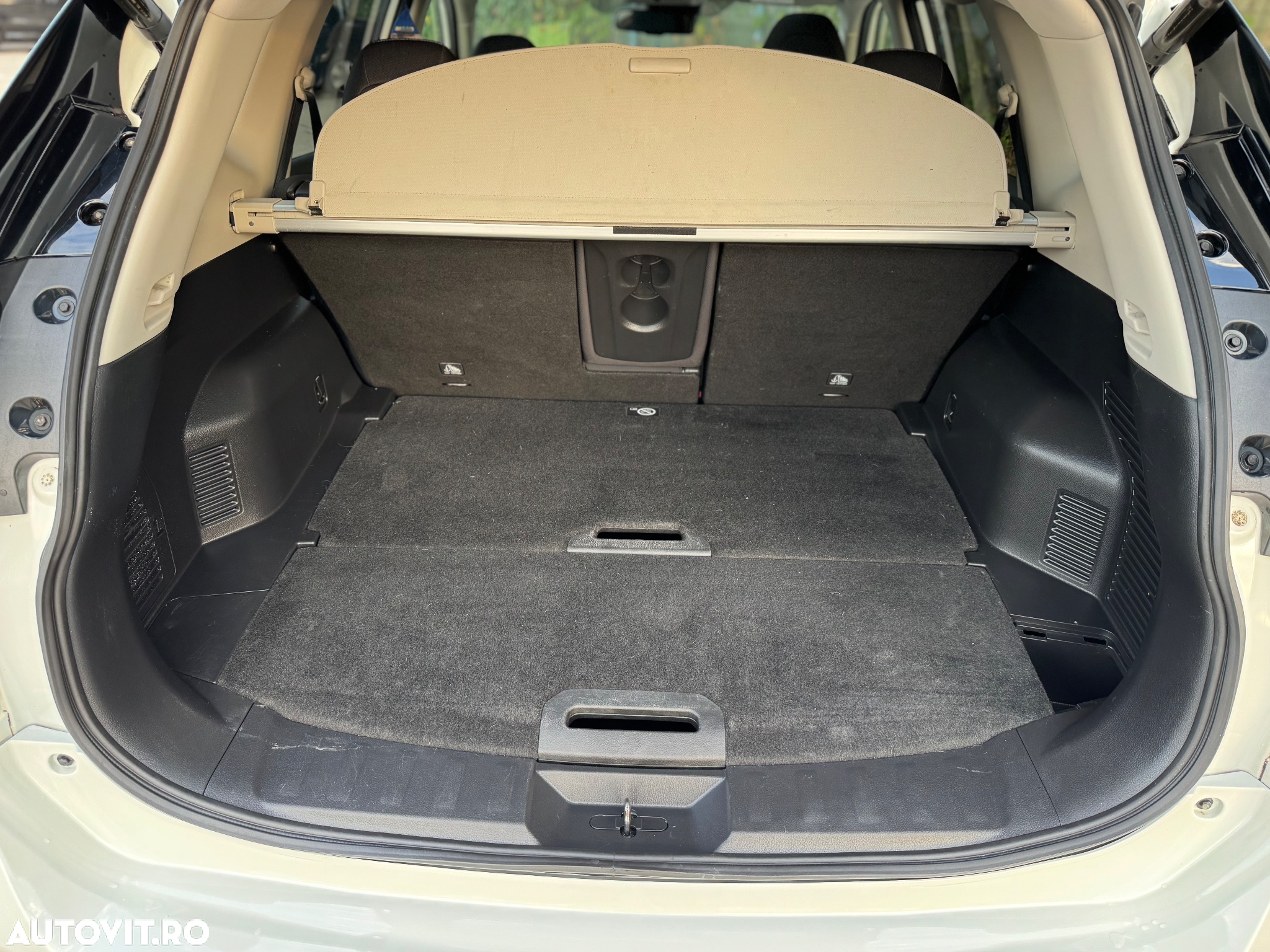 Nissan X-Trail 1.6 dCi Xtronic N-Connecta - 12