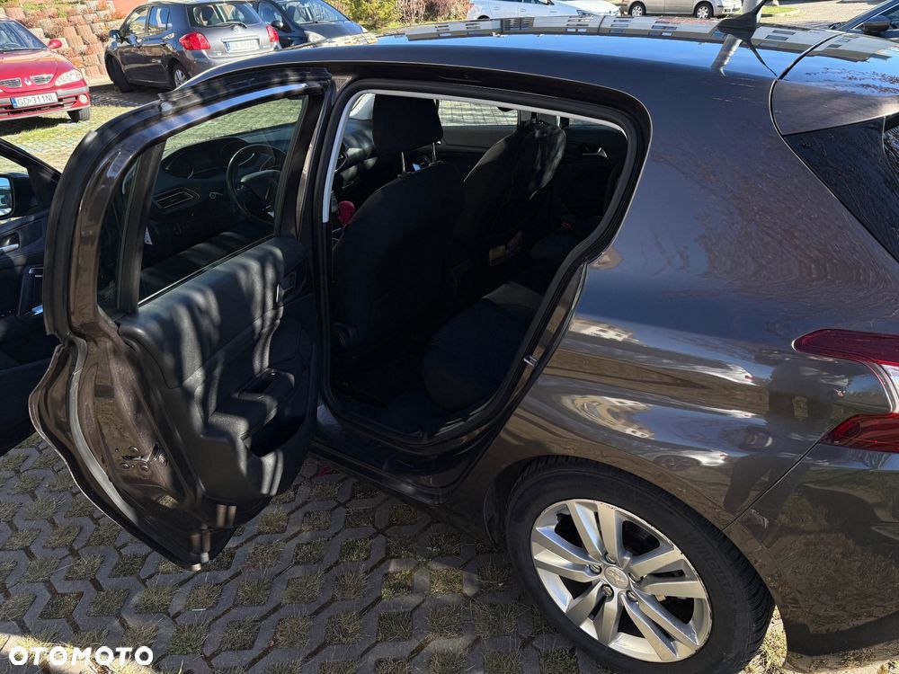 Peugeot 308 PureTech 130 Stop & Start Allure - 11