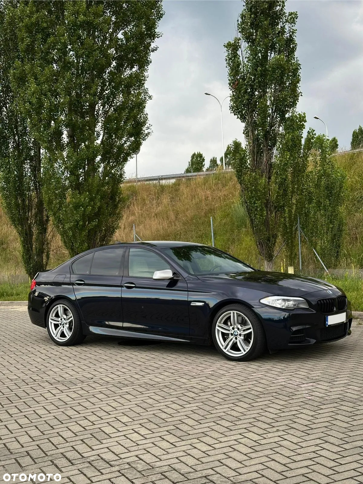 BMW Seria 5 M550d xDrive - 9