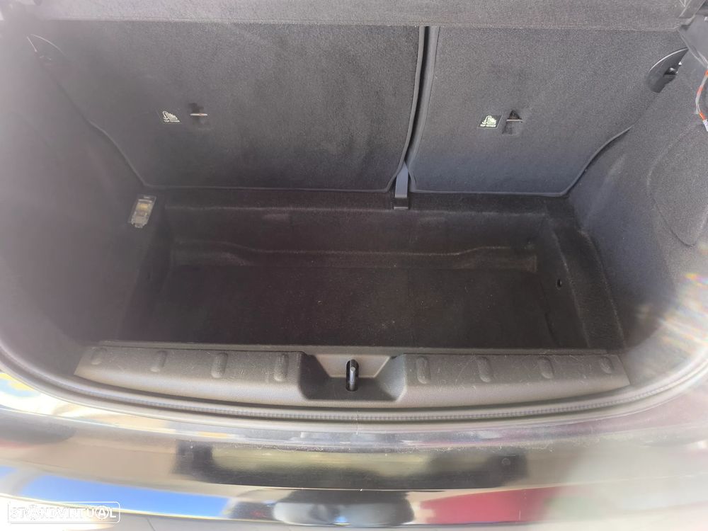 MINI 3 Portas - 11