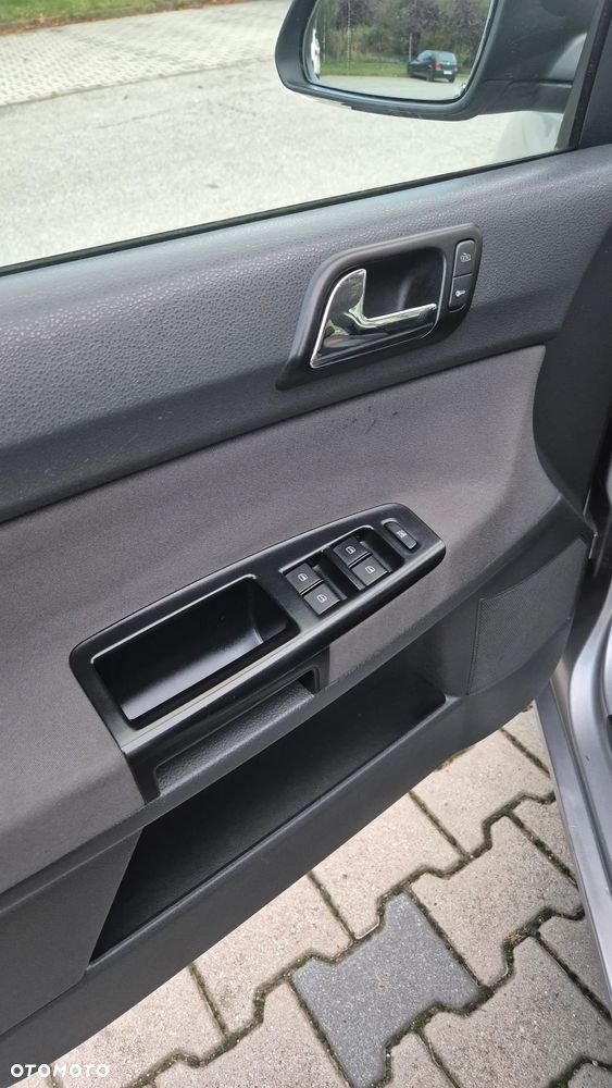 Volkswagen Polo - 13