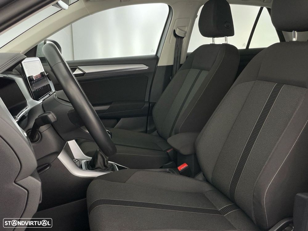 Volkswagen T-Roc 1.0 TSI Life — fotografia 13