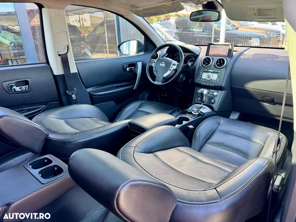 Nissan Qashqai 2.0 DCI 4 x 4 DPF Aut tekna - 25