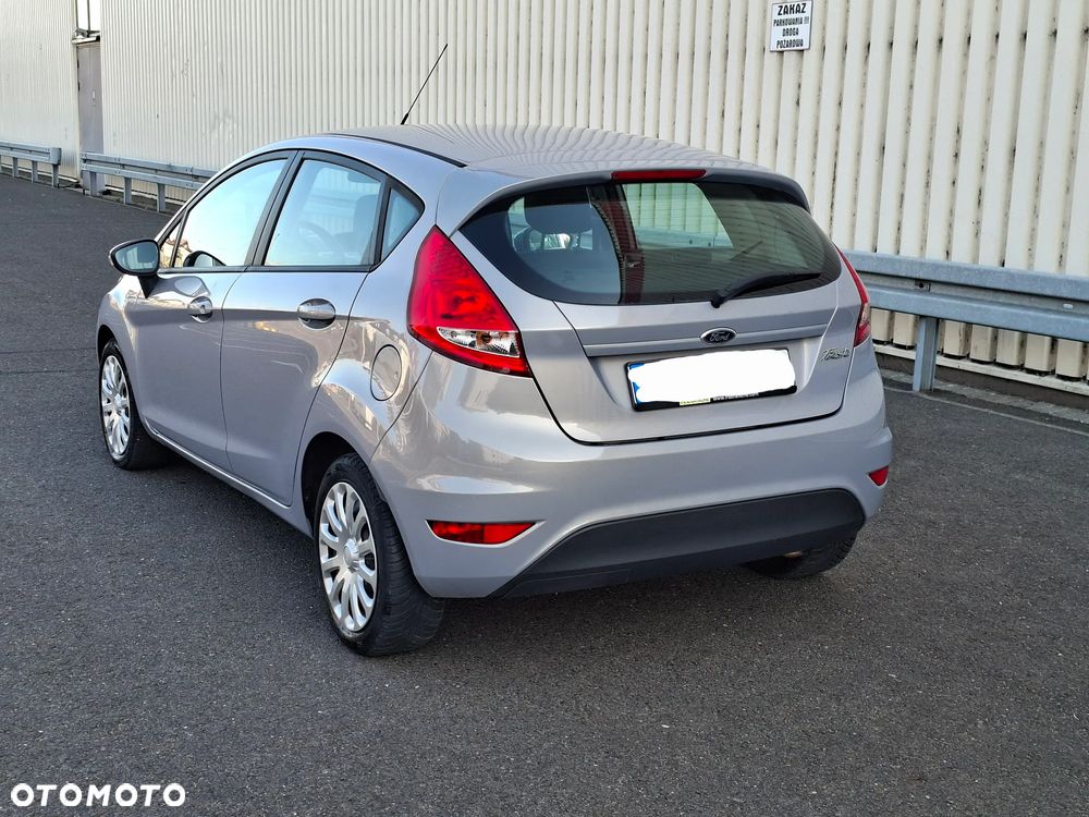 Ford Fiesta - 5