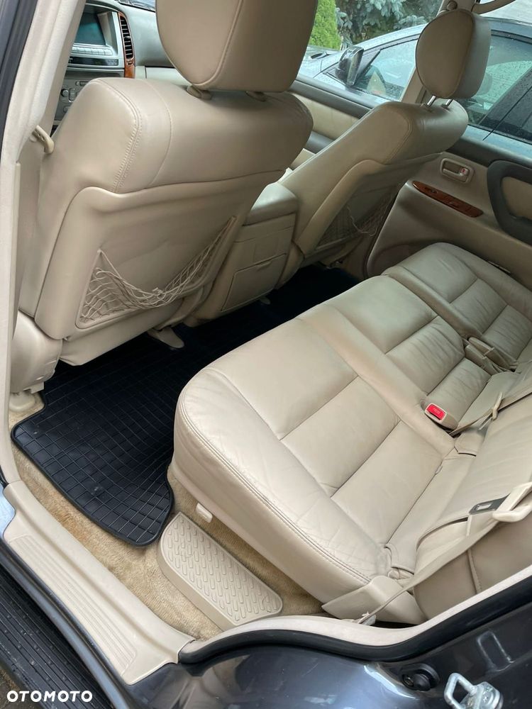 Toyota Land Cruiser 100 Automatik - 24