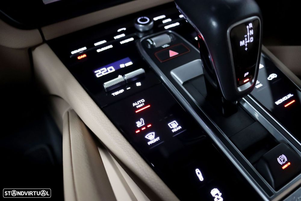 Porsche Cayenne E-Hybrid - 18