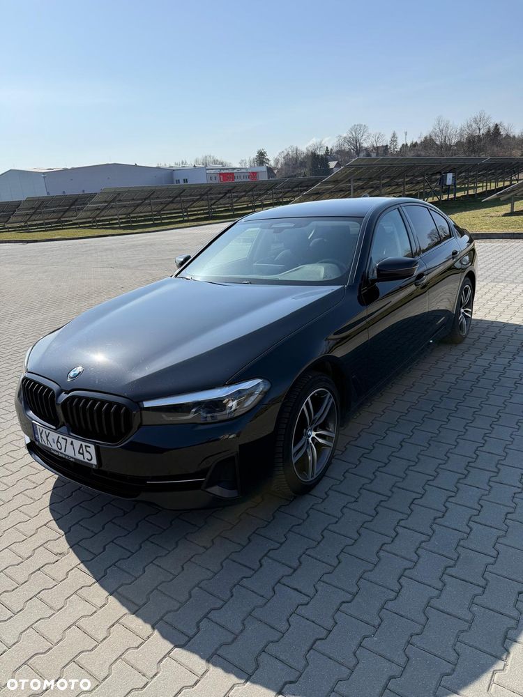 BMW Seria 5 520d xDrive MHEV - 2