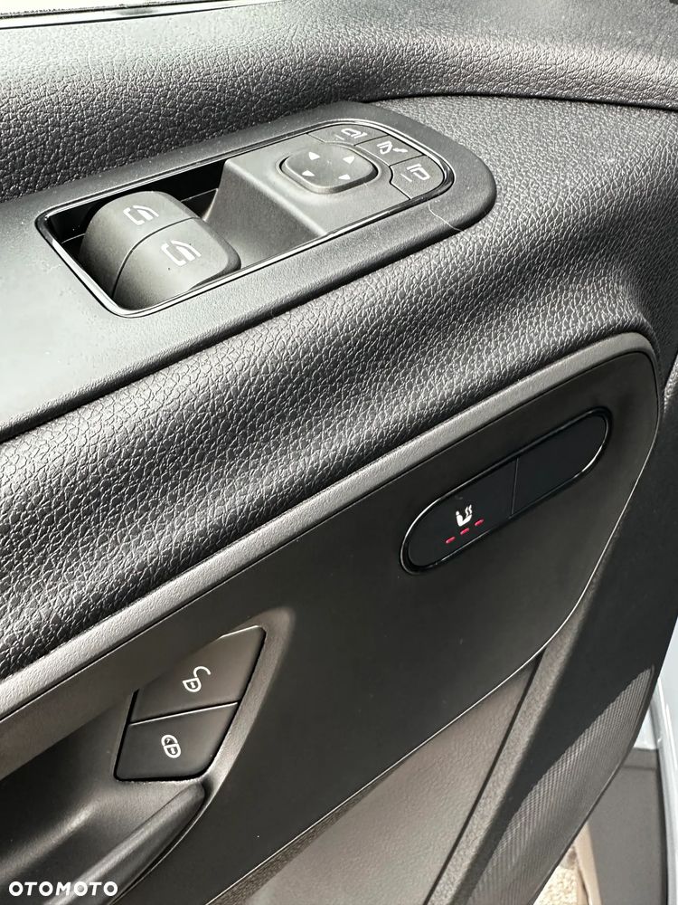 Mercedes-Benz Sprinter - 11
