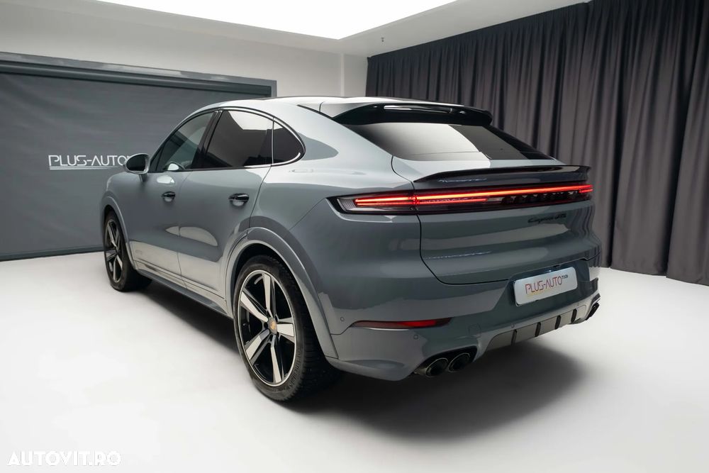 Porsche Cayenne Coupe - 16