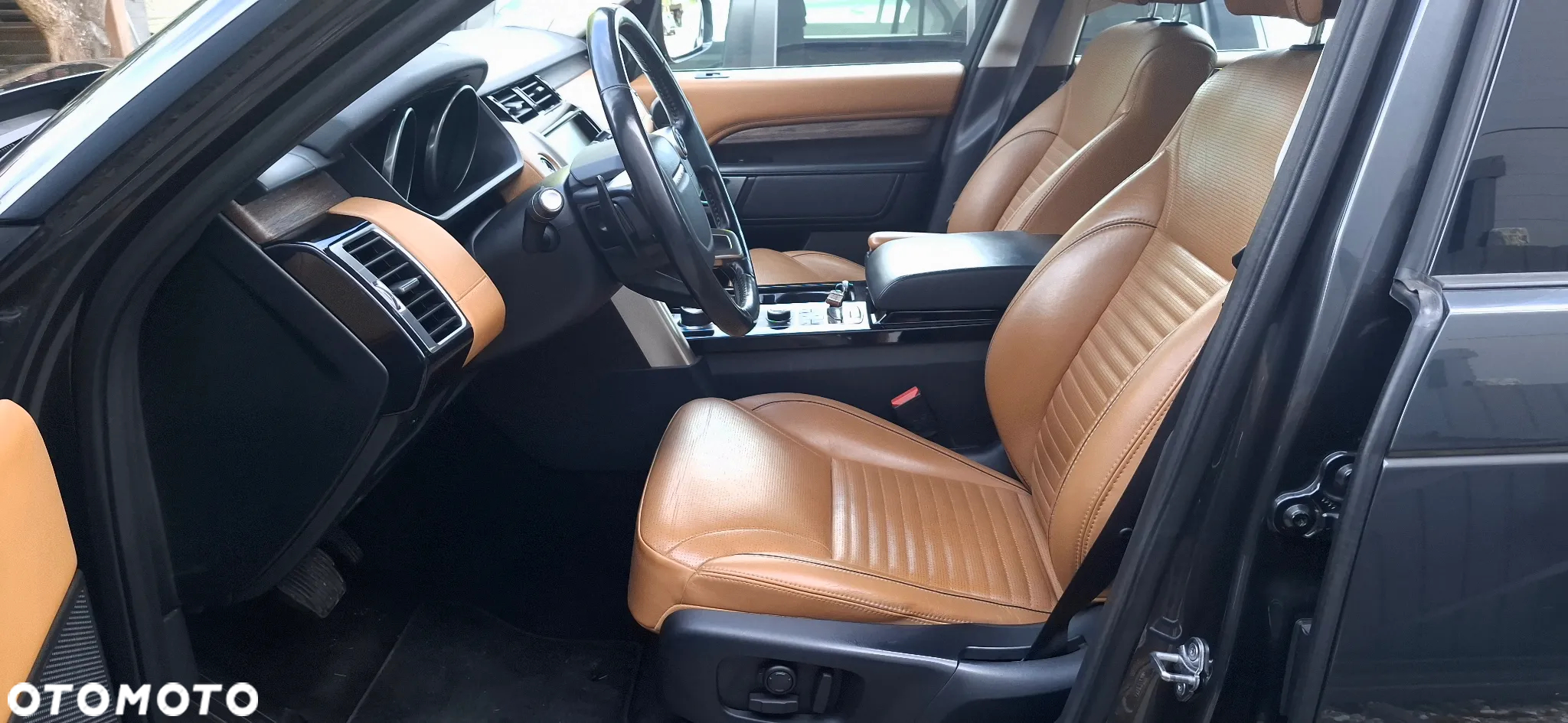 Land Rover Discovery 3.0 TD6 HSE Luxury - 25