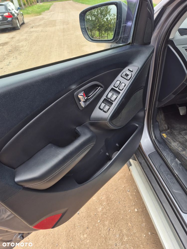 Hyundai ix35 2.0 CRDi Premium - 5